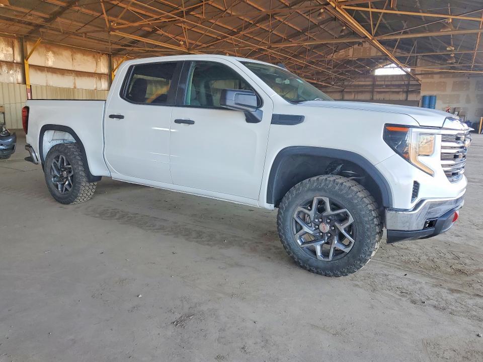 2024 GMC Sierra