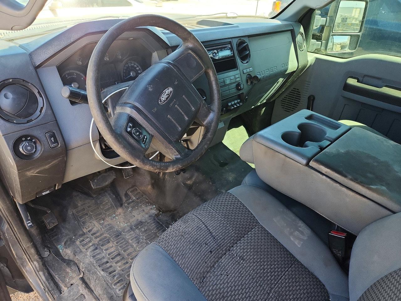 2012 Ford F450 Super Duty Flatbed Truck