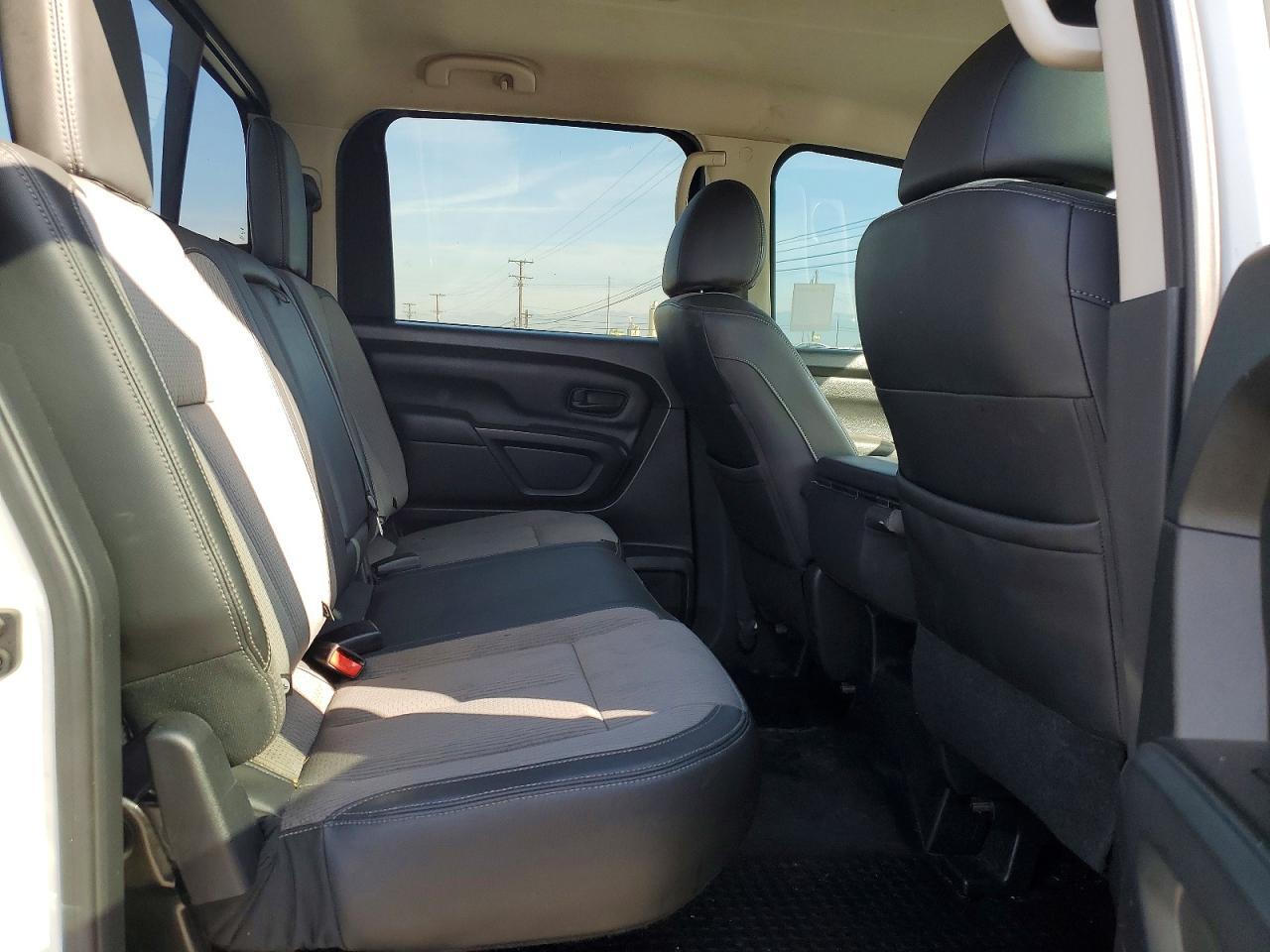 2017 Nissan Titan XD S