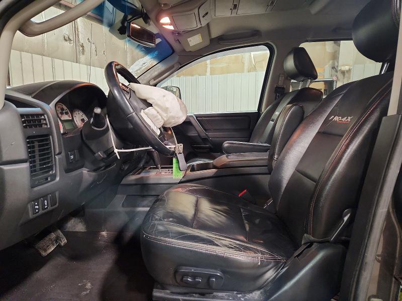 2010 Nissan Titan SE