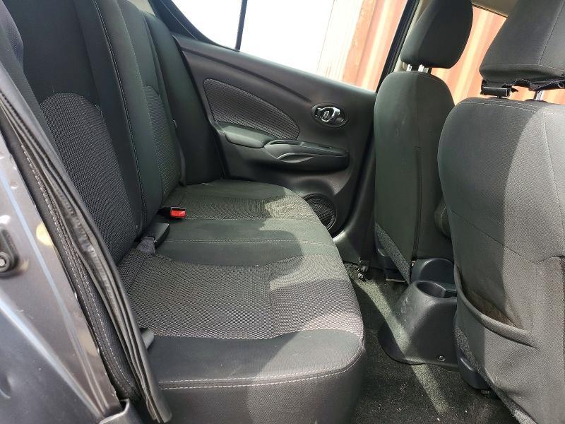 2019 Nissan Versa sv