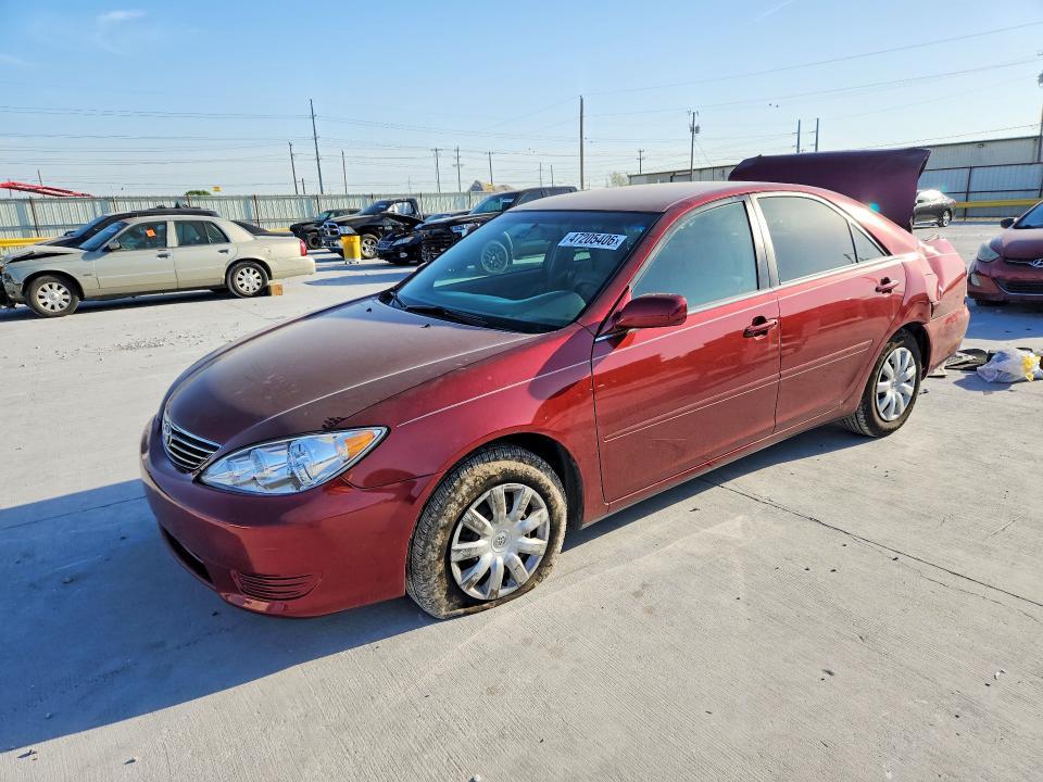 2005 Toyota Camry le