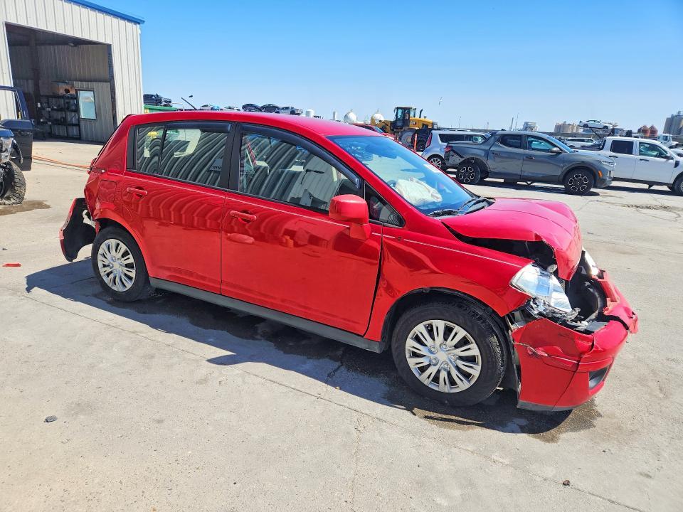 2011 Nissan Versa 1.8 s