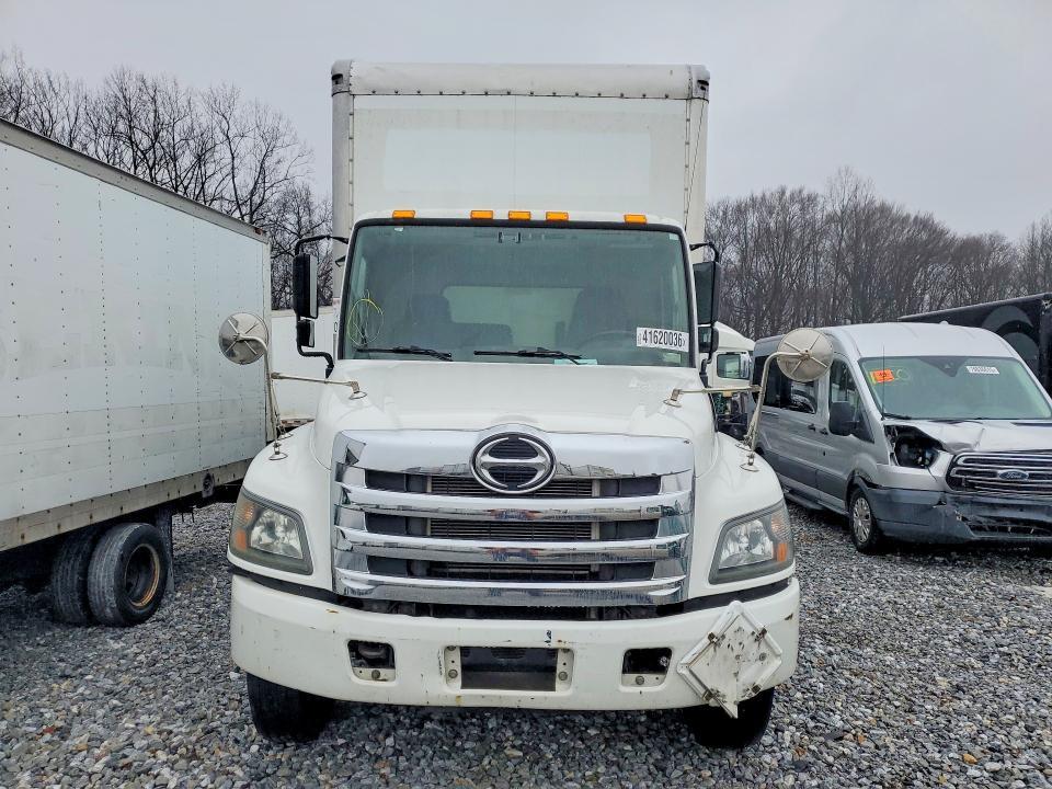 2017 Hino Hino 338-BOX Truck