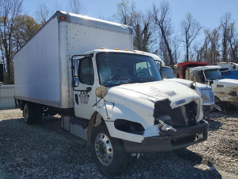 2013 Freightliner Business Class  M2 BOX Truck