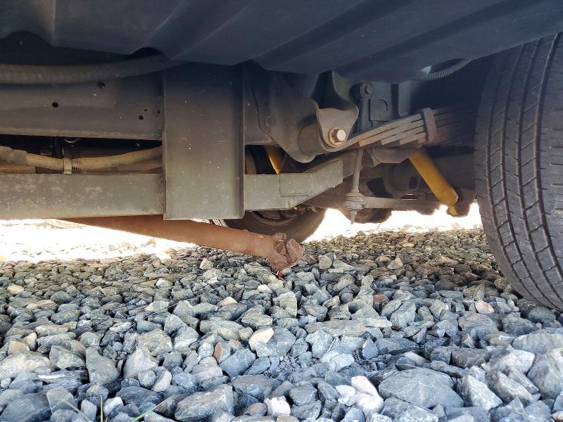 2004 Thor Recreational Vehicle (RV)