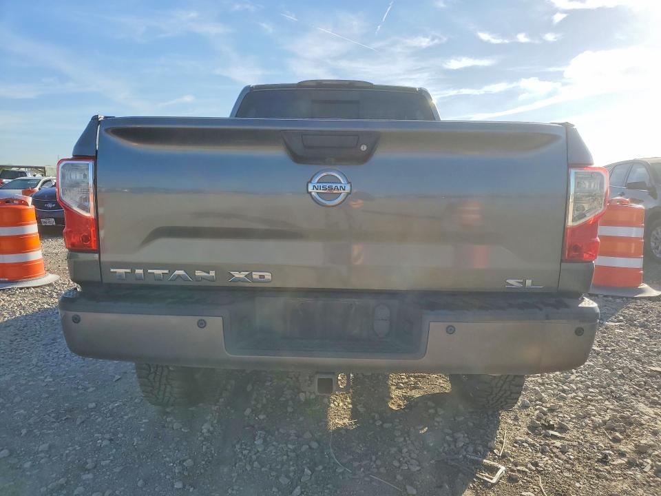 2016 Nissan Titan XD SL