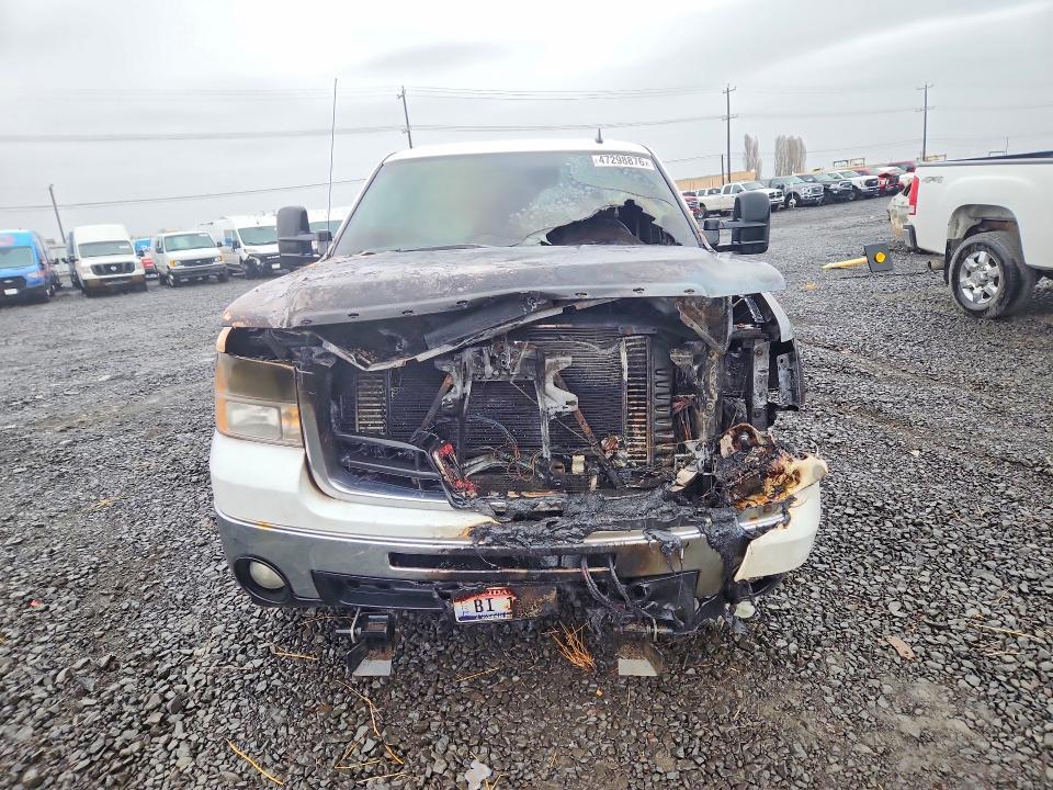 2008 GMC Siera Flatbed Truck