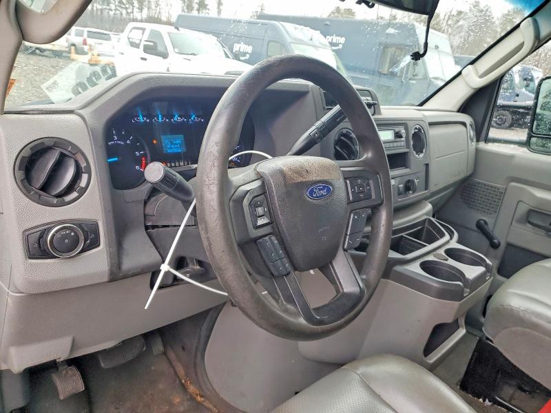 2021 Ford E450 BOX Truck
