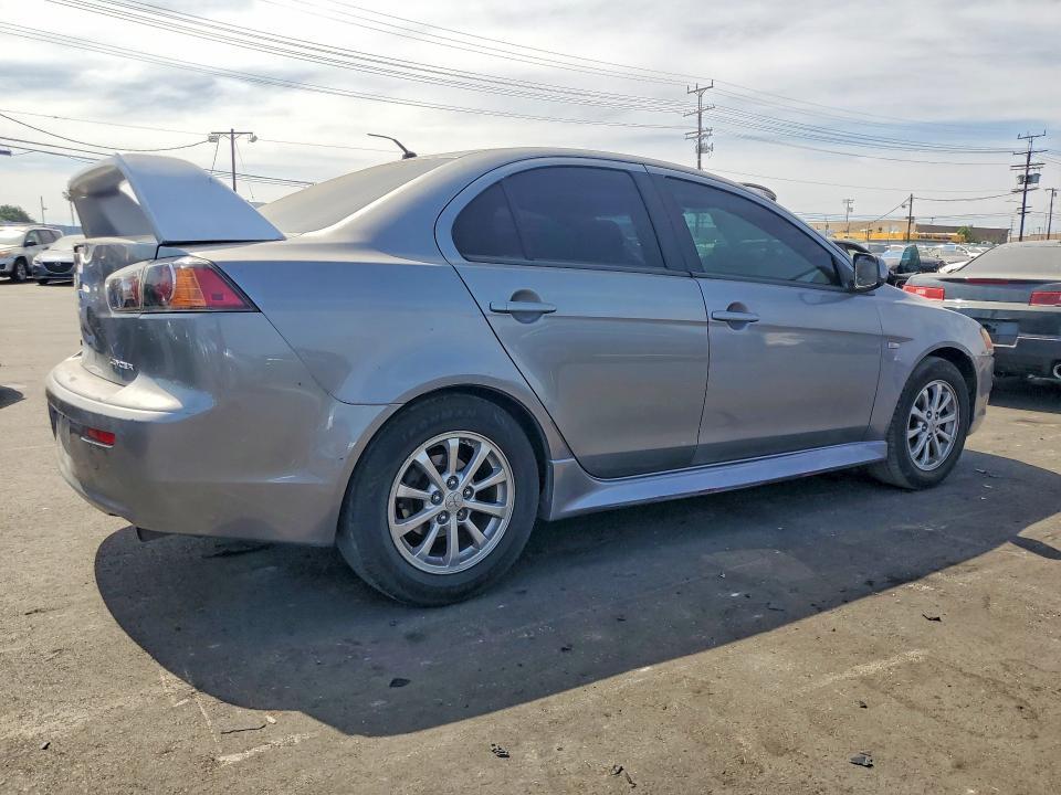 2014 Mitsubishi Lancer es