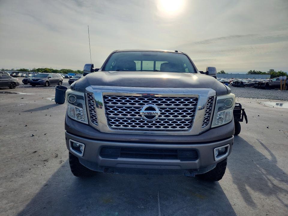 2016 Nissan Titan XD Platinum Reserve