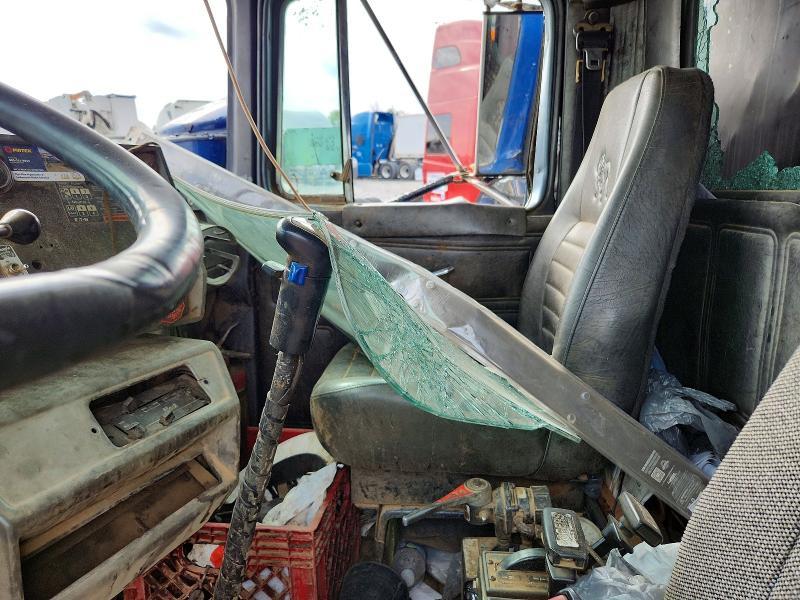 1998 Mack RD Dump Truck