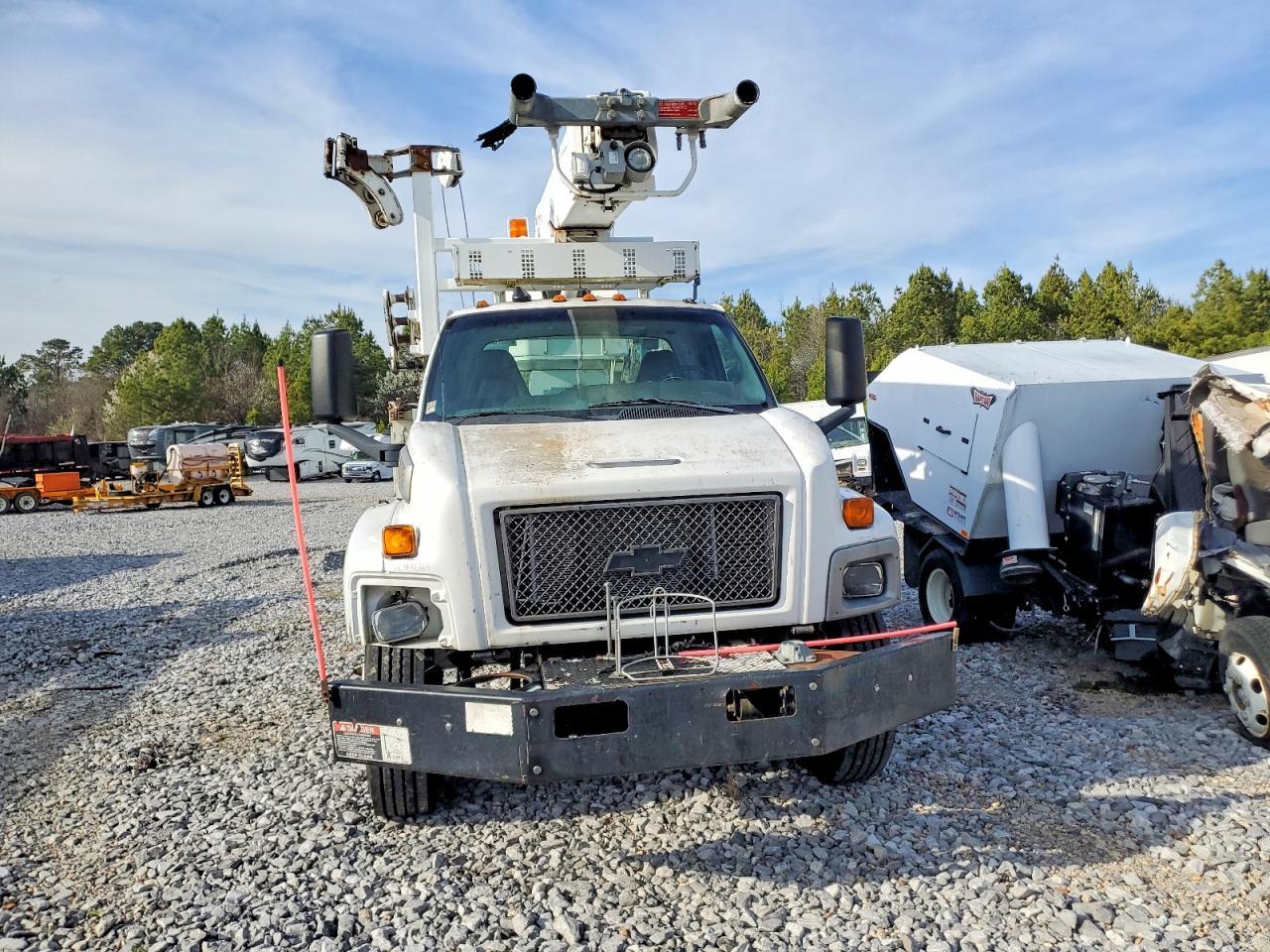 2007 Chev Rolet C7000 Cable Placer Bucket Truck