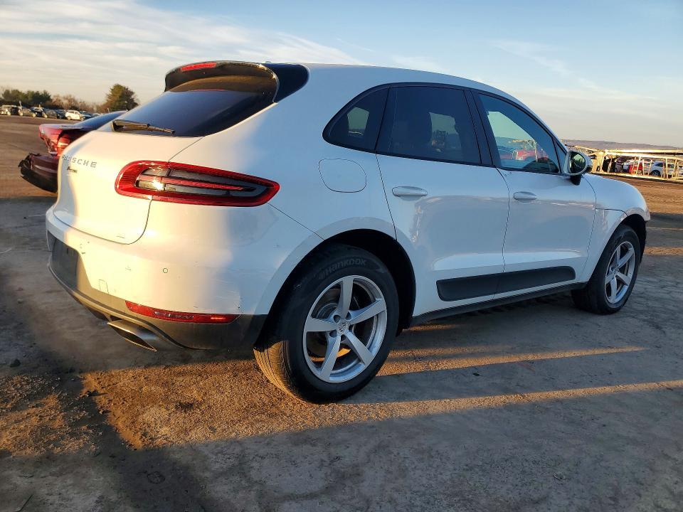 2018 Porsche Macan