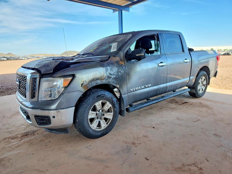 2018 Nissan Titan SV