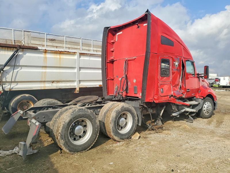 2019 Kenworth T680 Semi Truck