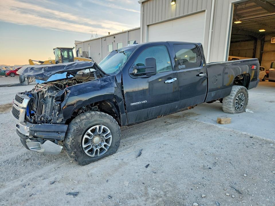 2014 Chevrolet Silverado K3500 LT