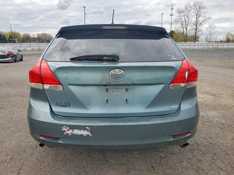 2010 Toyota Venza awd V6
