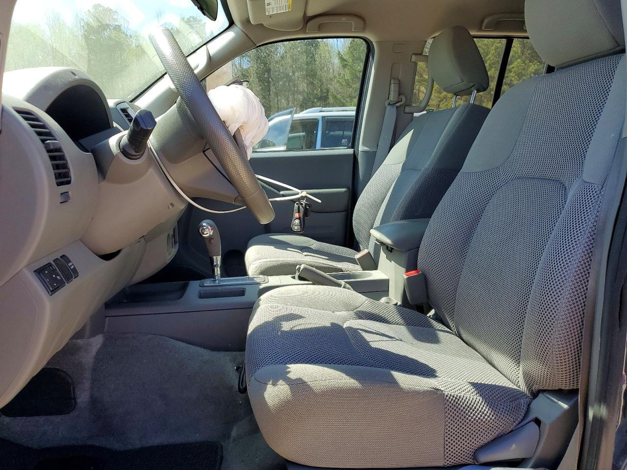 2018 Nissan Frontier SV