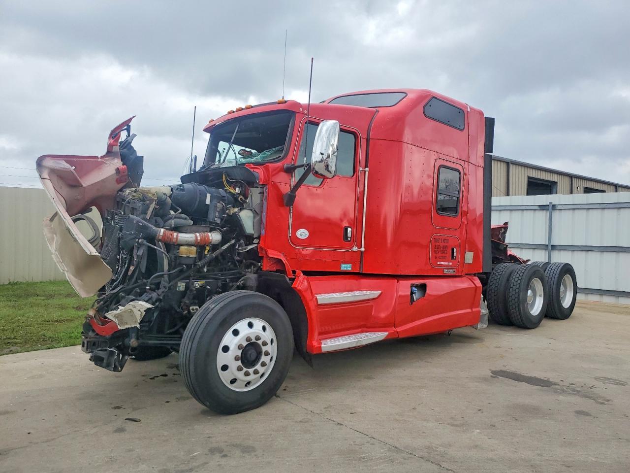 2012 Kenworth T660 Semi Truck