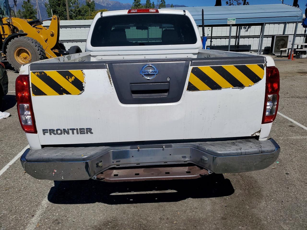 2012 Nissan Frontier s