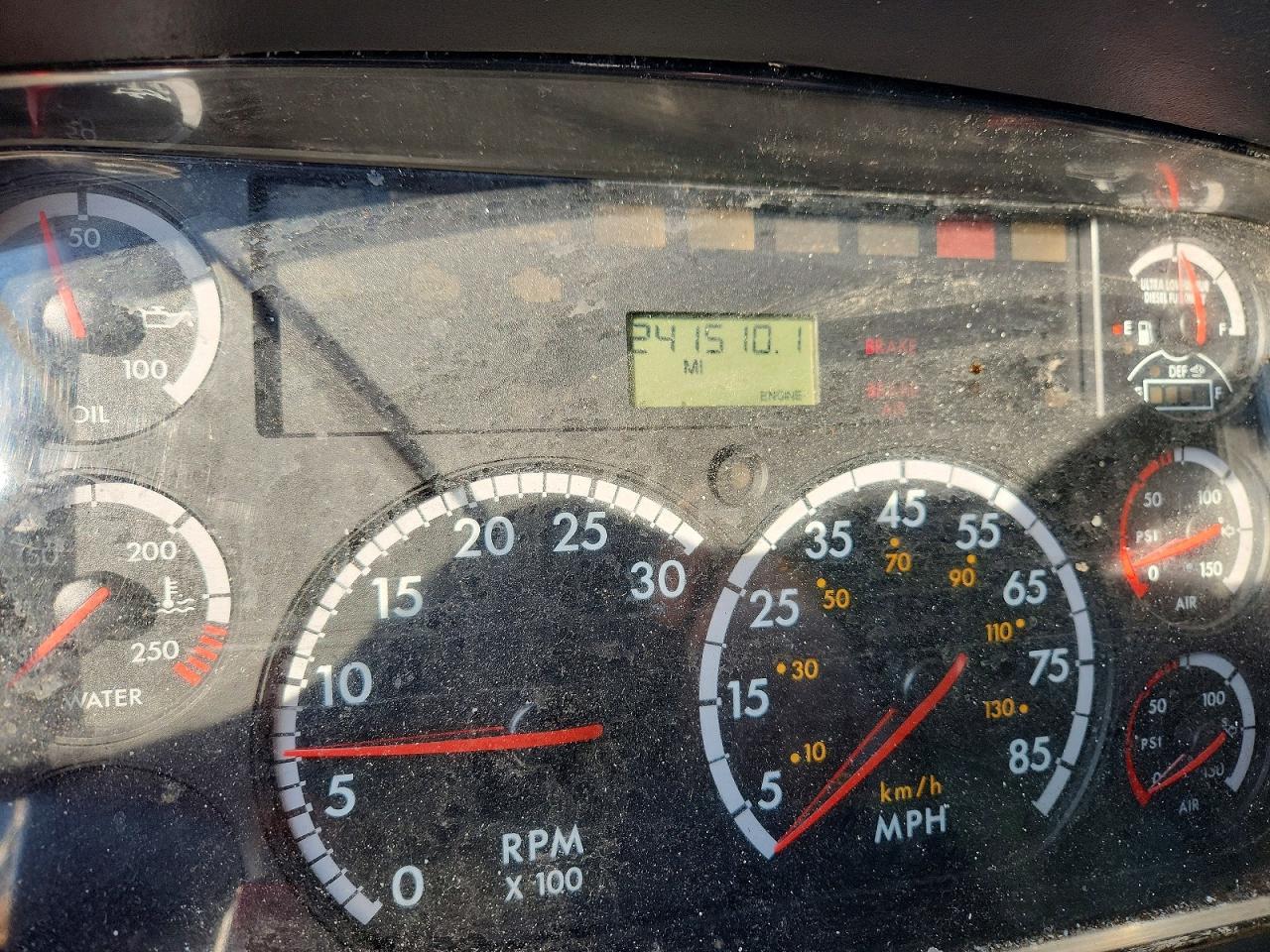 2013 Freigliner 2013 Freightliner Business Class M2 Refrigerated B