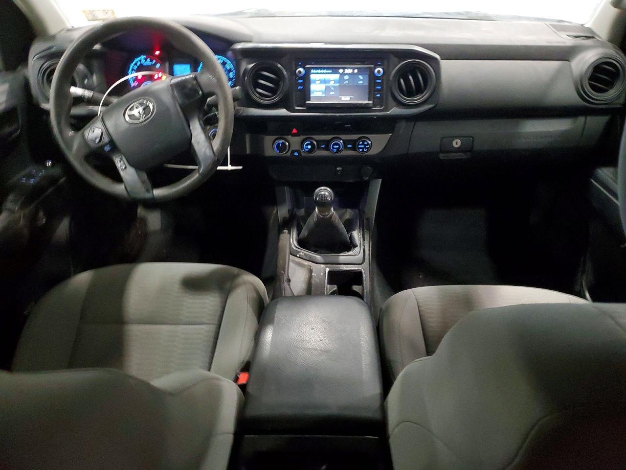2016 Toyota Tacoma SR