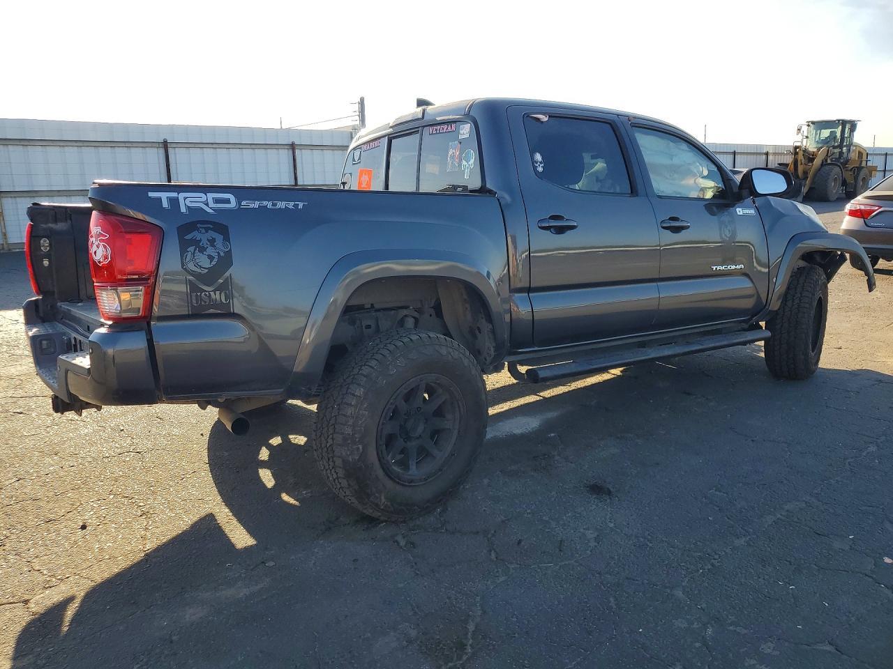 2016 Toyota Tacoma TRD Sport