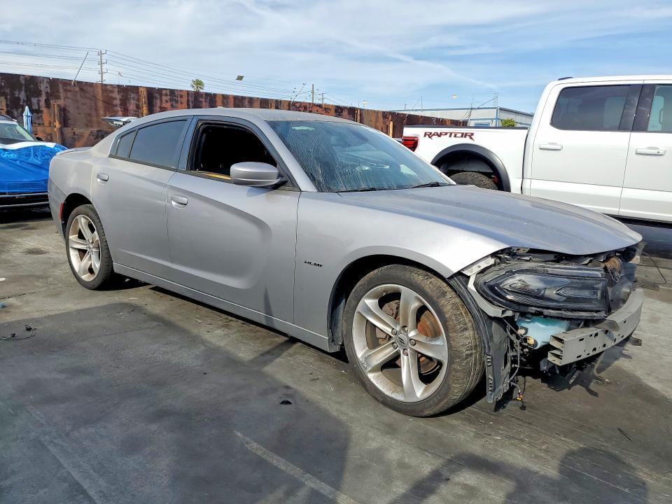 2018 Dodge Charger r