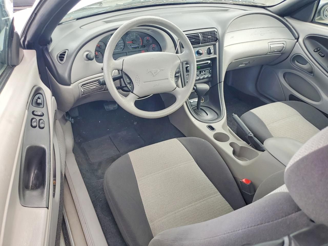 2001 Ford Mustang