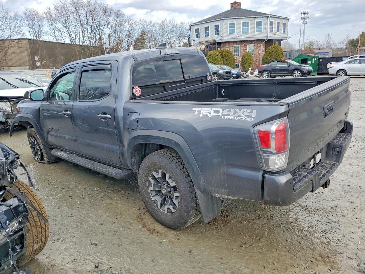 2022 Toyota Tacoma TRD OFF-Road