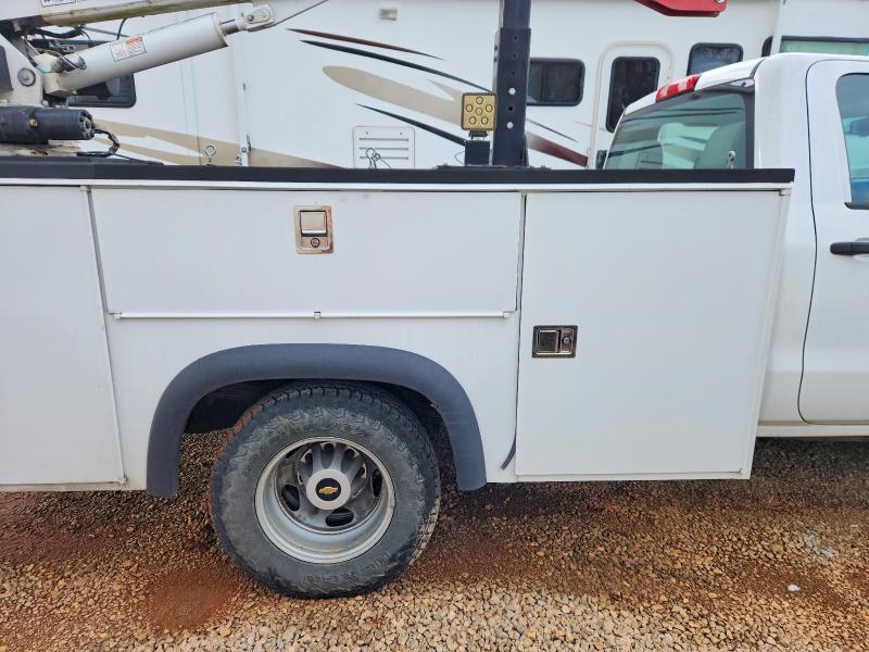 2017 Chevrolet Silverado Utility / Service Truck