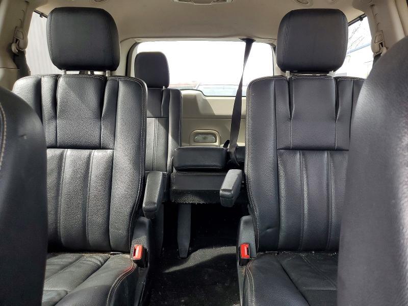 2014 Chrysler Town & Country Touring