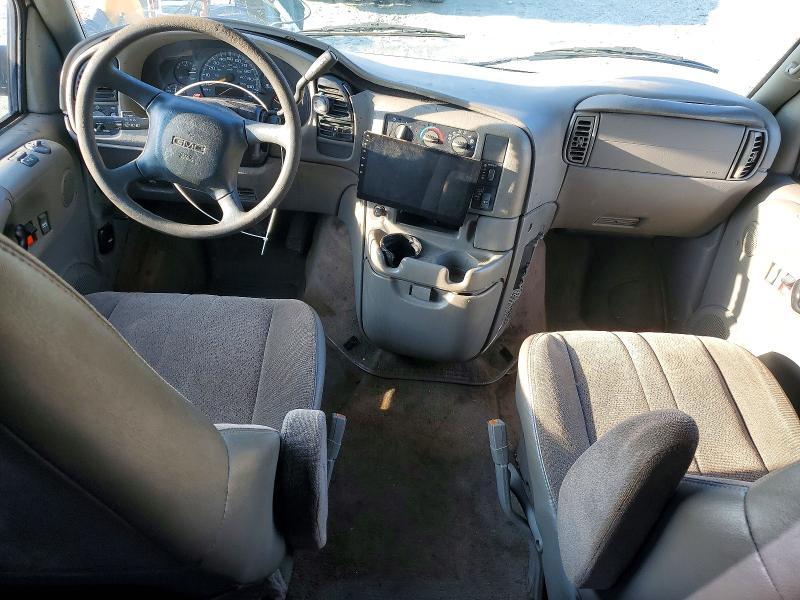 2000 GMC Safari xt