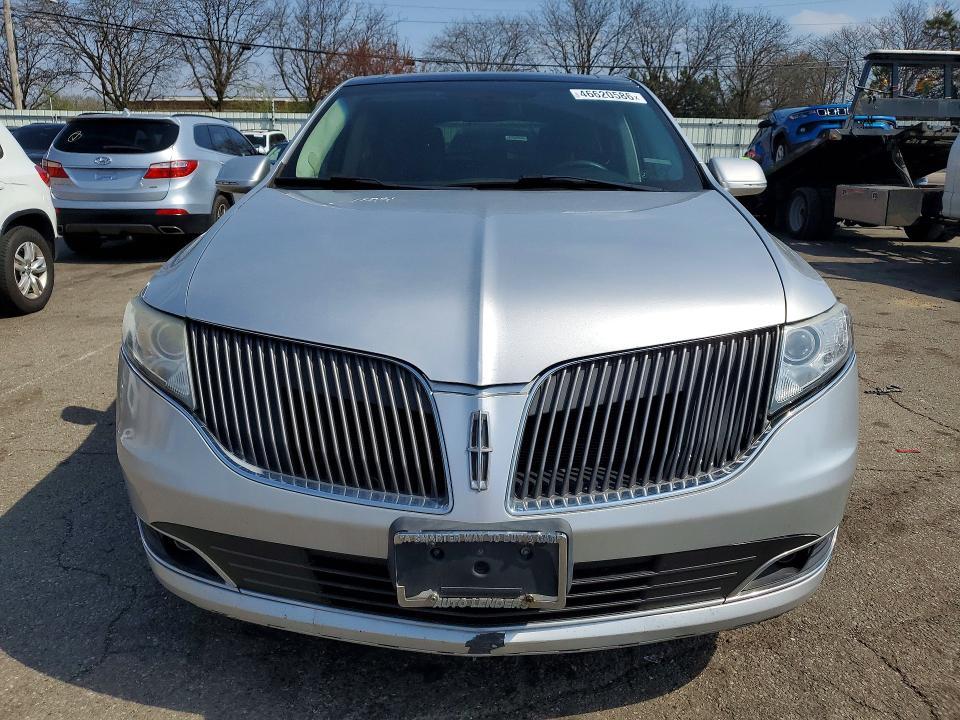 2016 Lincoln Townhouse MKT