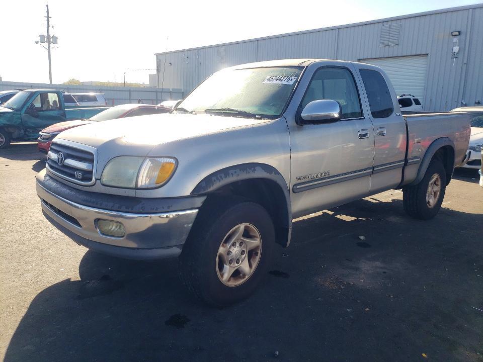 2002 Toyota Tundra SR5 V8