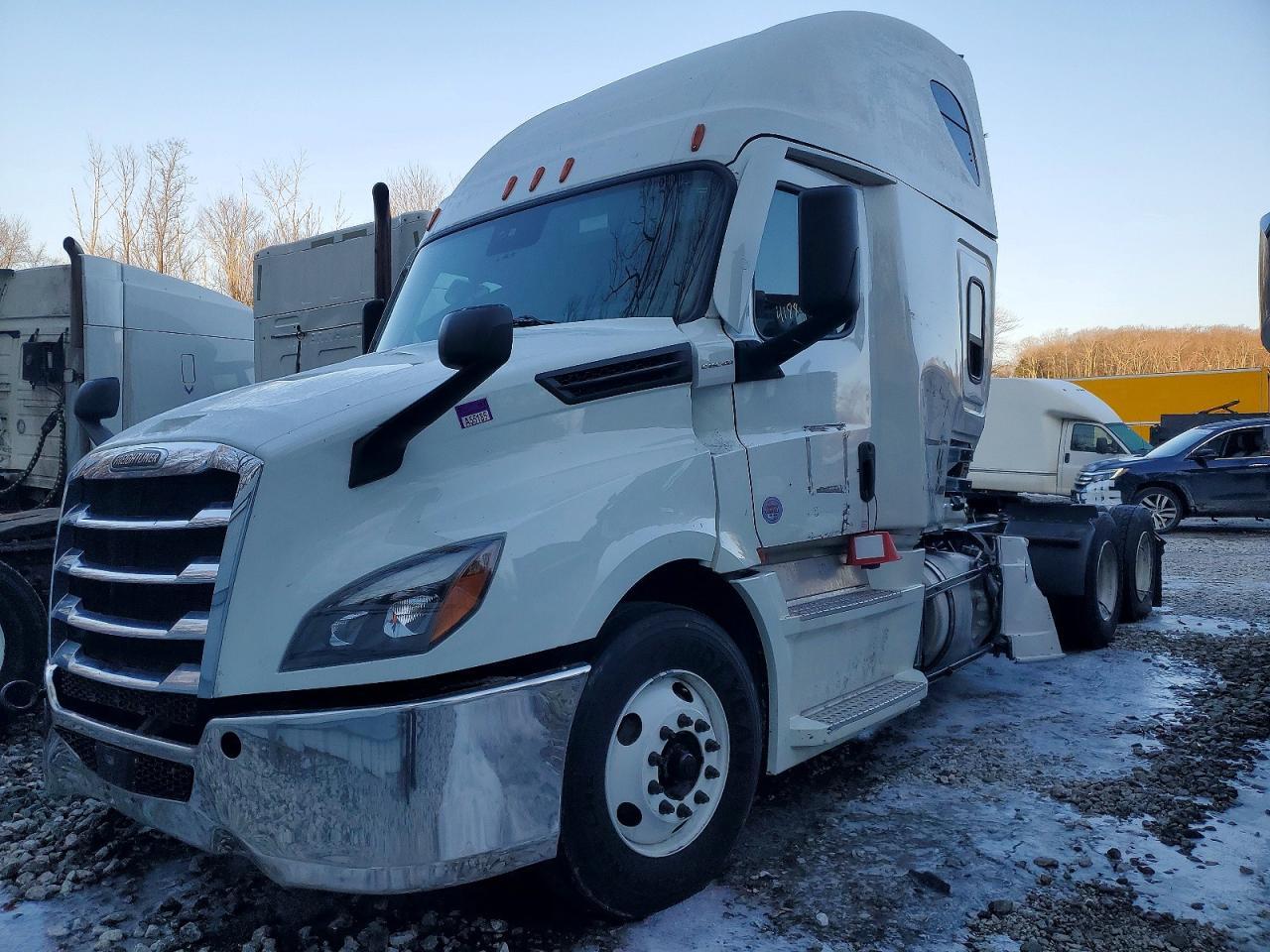 2022 Freightliner Cascadia 126 Semi Truck