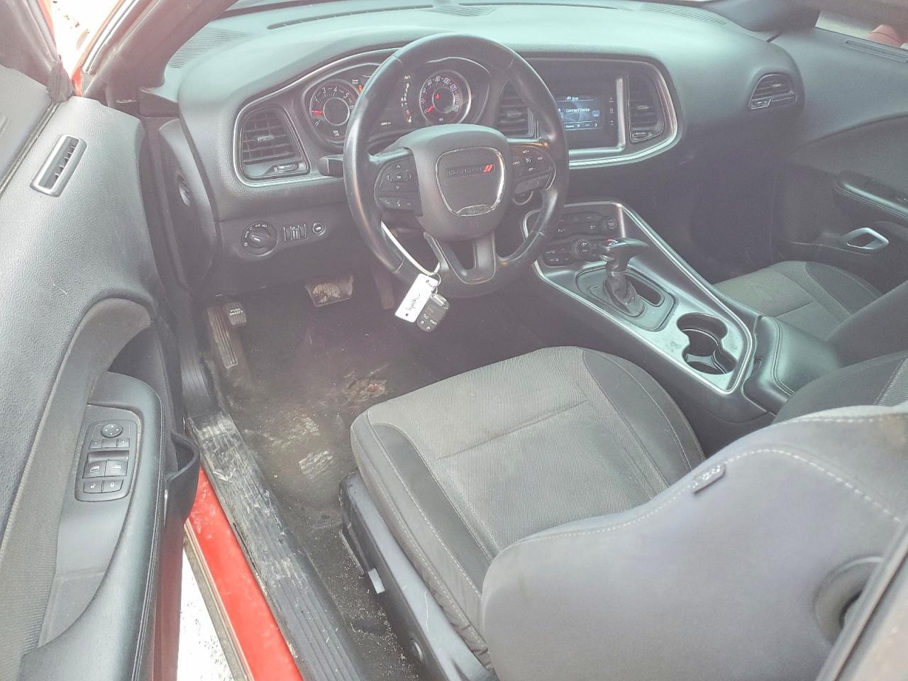 2015 Dodge Challenger sxt