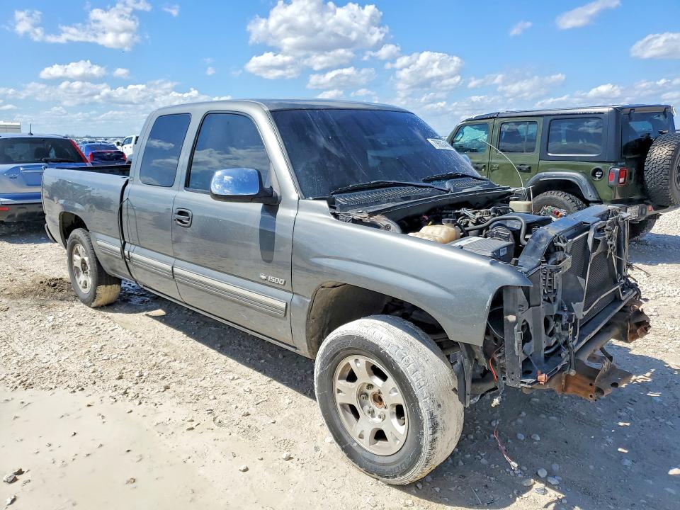 2002 Chevrolet Silverado C1500
