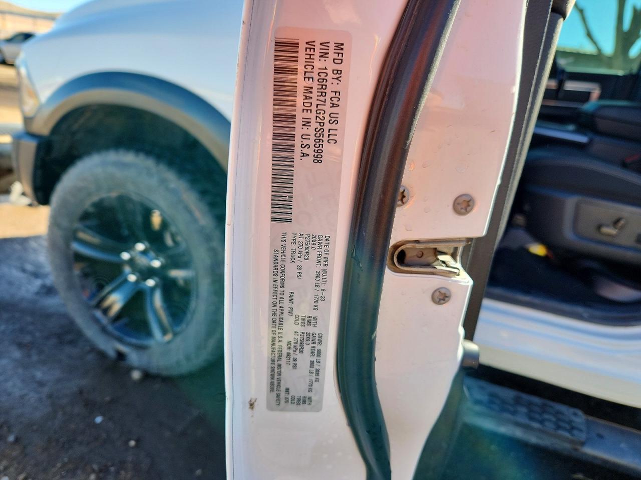 2023 Dodge RAM 1500 Classic SLT