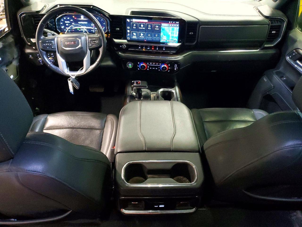 2023 GMC Sierra K1500 SLT