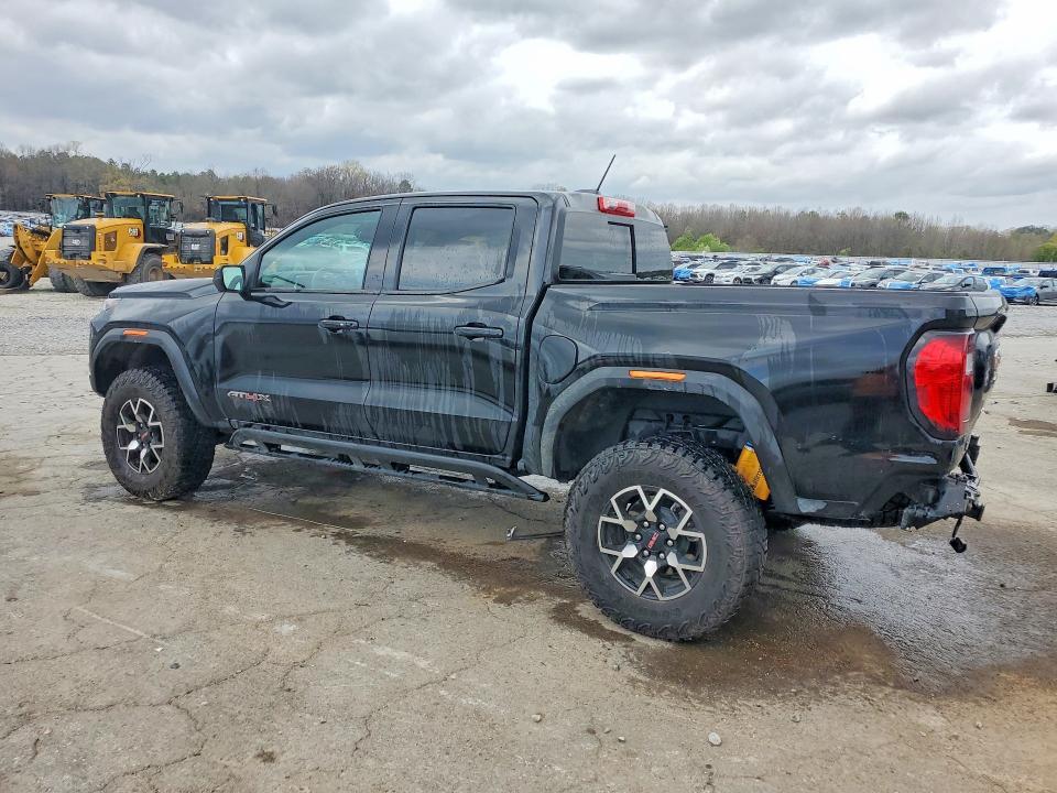 2025 GMC Canyon AT4