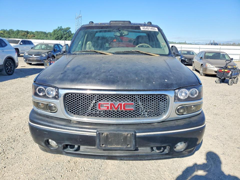 2002 GMC Sierra K1500 Denali