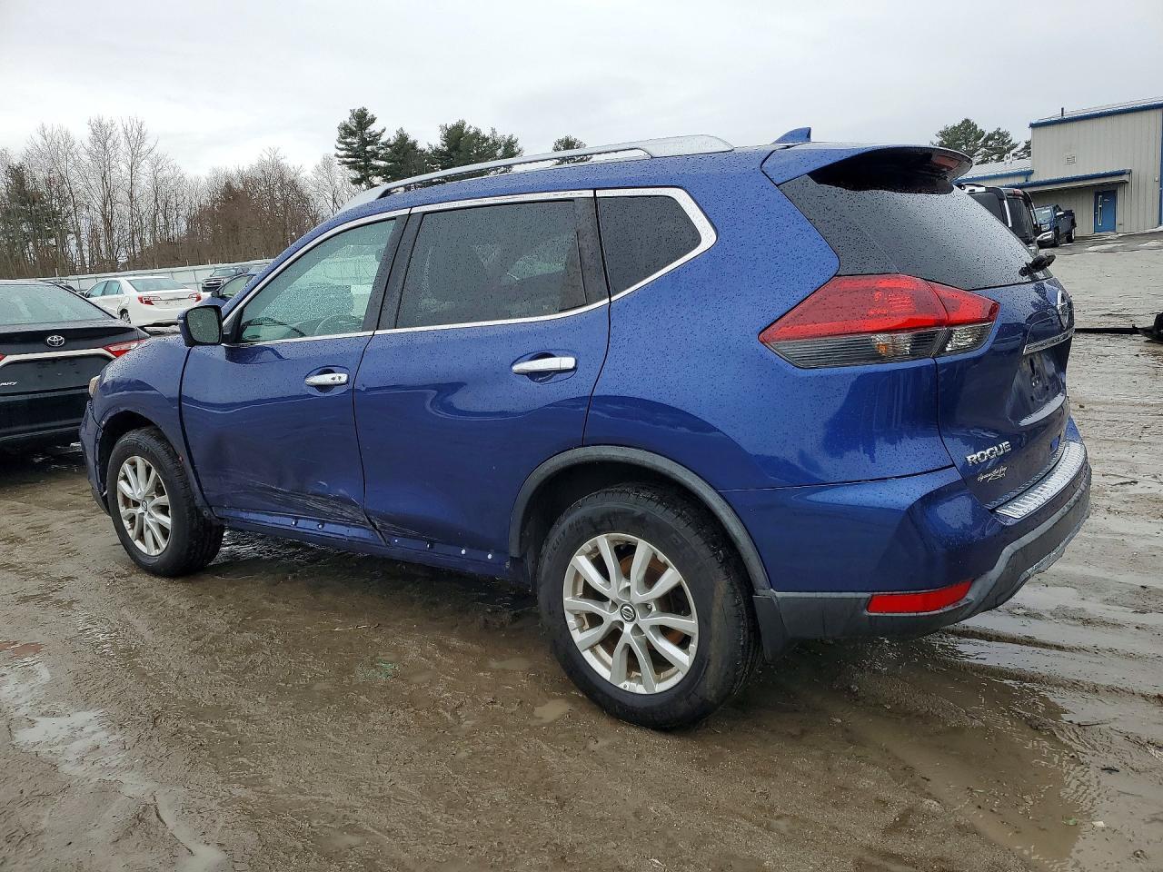 2018 Nissan Rogue sv