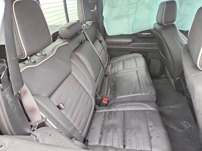 2025 GMC Sierra K2500 AT4X