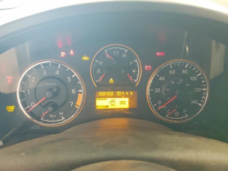 2010 Nissan Titan SE
