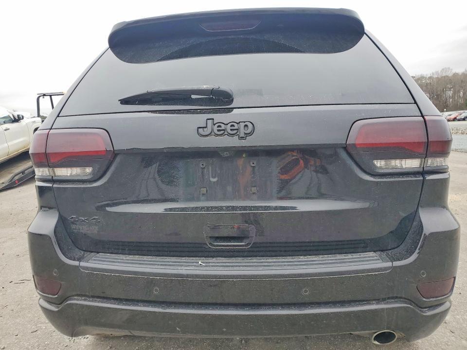 2020 Jeep Grand Cherokee Laredo