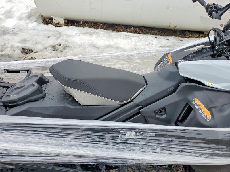 2026 Skidoo Summit Adrenaline 600R RER