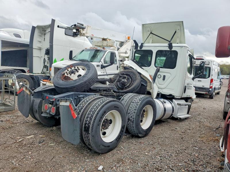 2024 Freigliner 2024 Freightliner Cascadia 126 Semi Truck