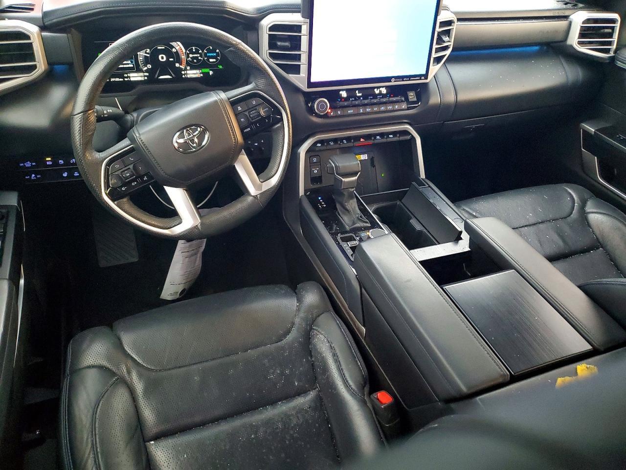 2023 Toyota Tundra Platinum HV